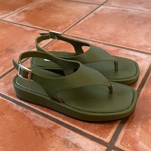 Saks Fifth Avenue Leather Sandals Never Worn